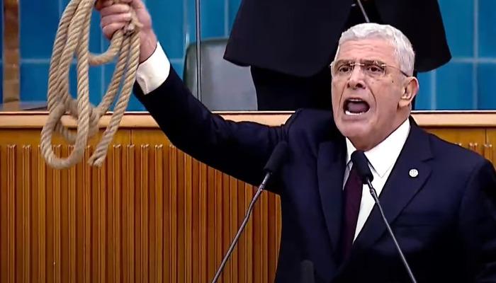 İYİ Parti lideri Dervişoğlu’ndan Bahçeli’ye zehir zemberek ‘Öcalan tepkisi! Kürsüden ip attı: Milletin hayallerini astınız!