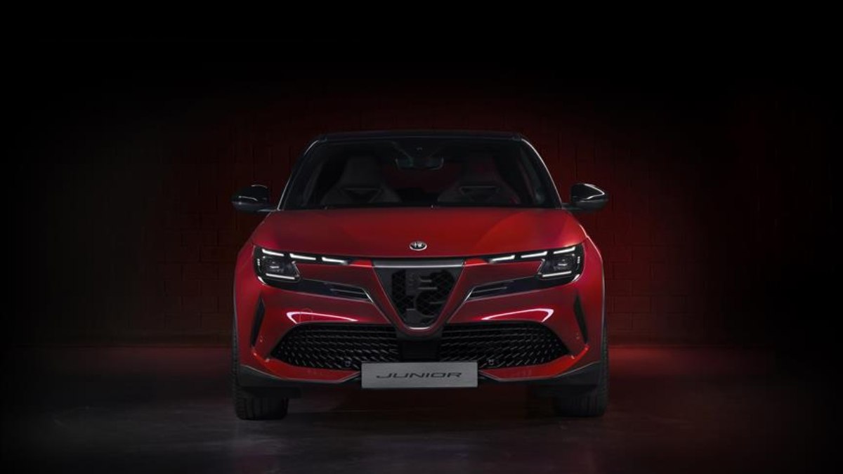 Alfa Romeo Junior, “Avrupa’da Yılın Otomobili” finalistlerinden biri oldu