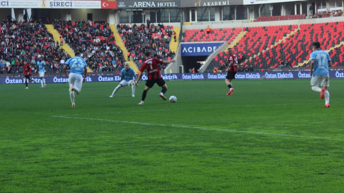 Gaziantep FK, sahasında Başakşehir’i yendi