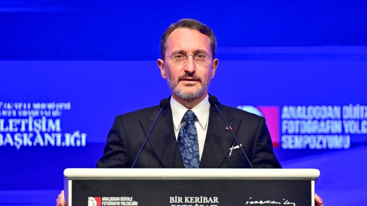 Fahrettin Altun’dan Öğretmenler Günü mesajı