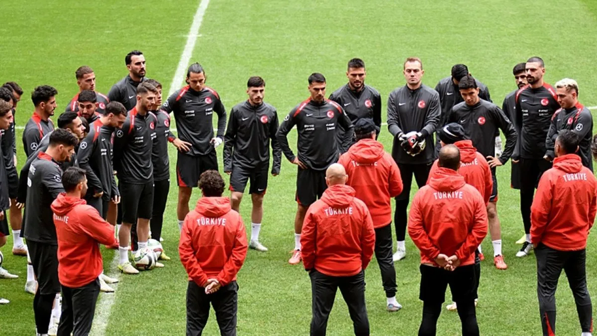 A Milli Takım’da Hakan Çalhanoğlu antrenmanda yer almadı!