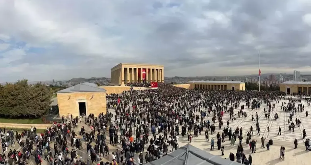 10 Kasım’da Anıtkabir’i kaç kişi ziyaret etti?