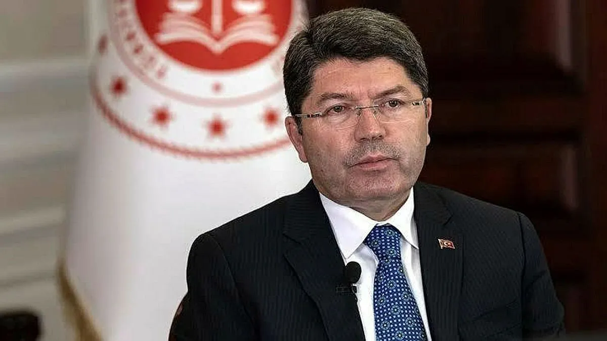 CHP’li vekillerden Meclis’te çirkin provokasyon! Bakan Yılmaz Tunç: Kabul etmek mümkün değil!