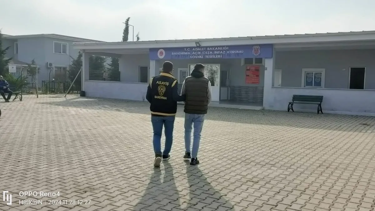 Bandırma’da eş zamanlı operasyon: 21 aranan şahıs yakalandı