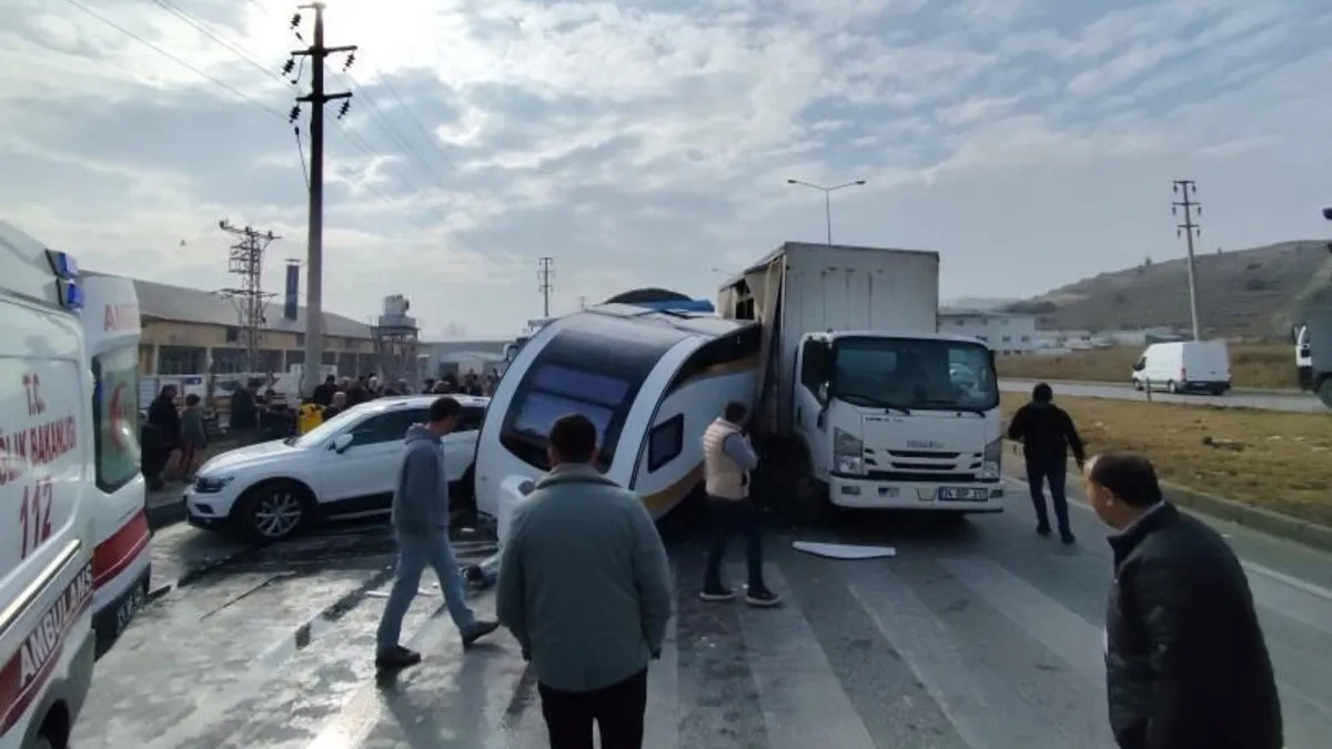 Çorum’da zincirleme trafik kazası: 2 yaralı