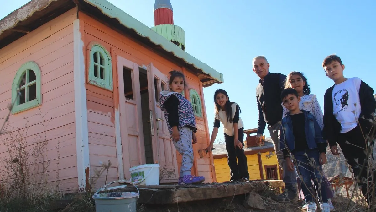 Türkiye’nin ilk çocuk köyünü kurdu! Emekliliğini çocuklara adadı