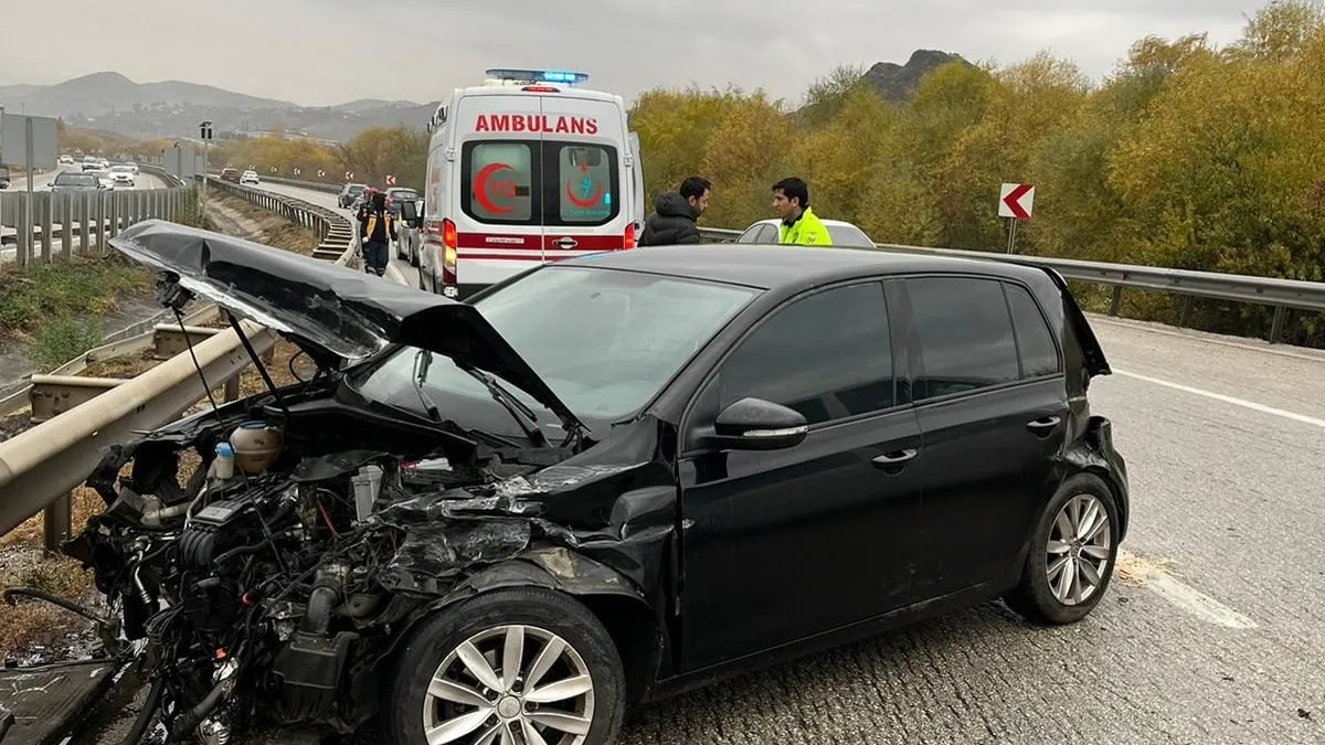 Kırıkkale’de iki ayrı trafik kazası: 4’ü çocuk 7 yaralı!