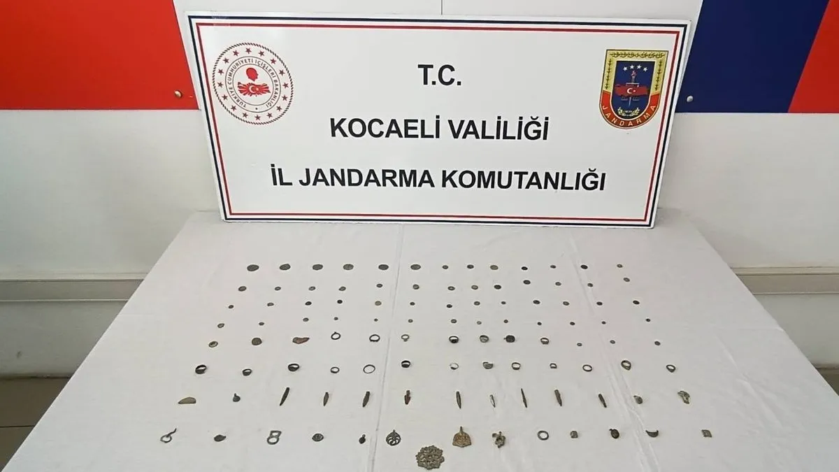 Kocaeli’de 105 parça tarihi eser ele geçirildi