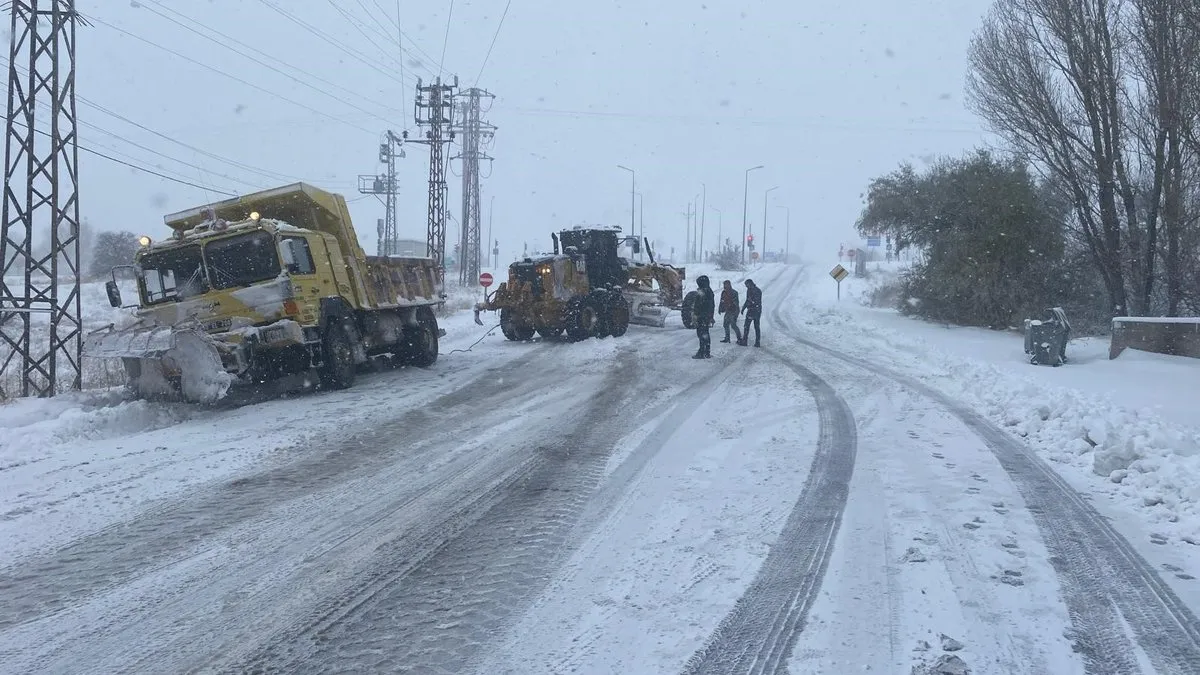 Nevşehir’de 153 köy yolu ulaşıma açık