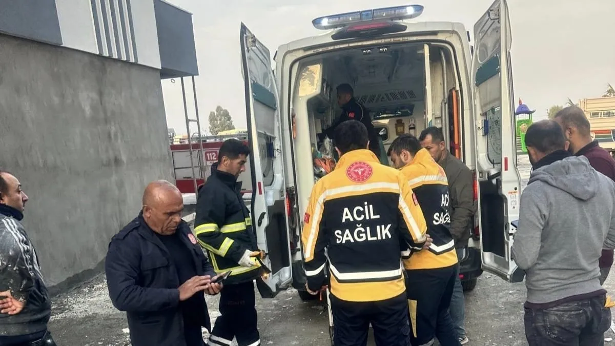 Nusaybin’de inşaat işçisi asansör boşluğuna düşerek yaralandı