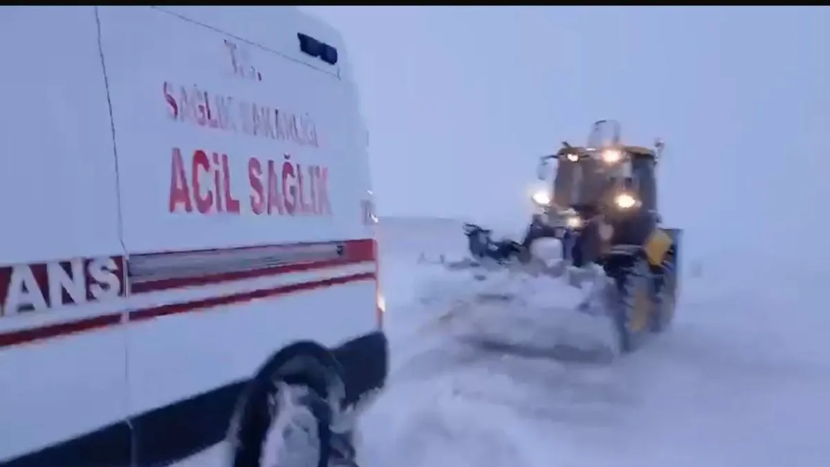 Özel idare ekiplerinden hızlı müdahale: Hayati sevkler için seferberlik