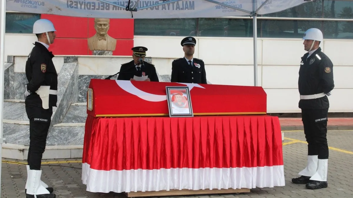 Şehit polis Lütfü Beykoz son yolculuğuna uğurlandı