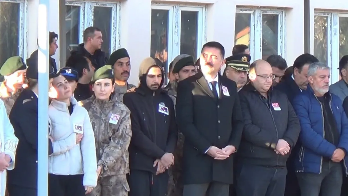 Tunceli’de, atış eğitimi sırasında meydana gelen kazada şehit olan polis için tören düzenlendi