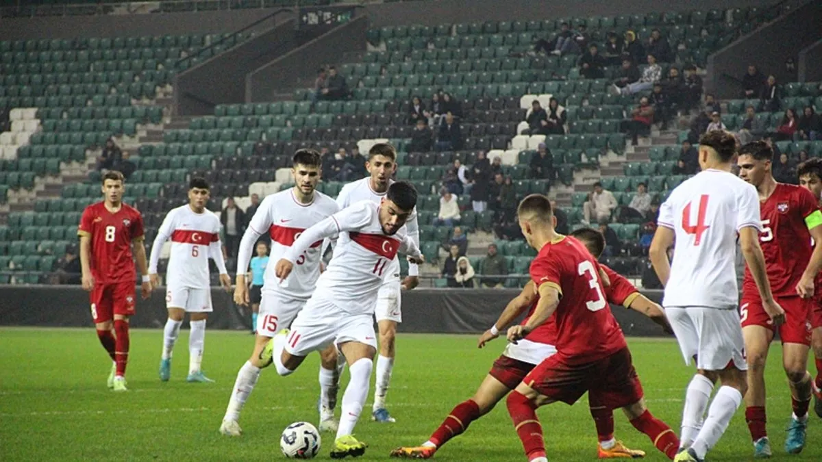 U21 | Türkiye, Sırbistan’a mağlup oldu! Maç sonunda saha karıştı…