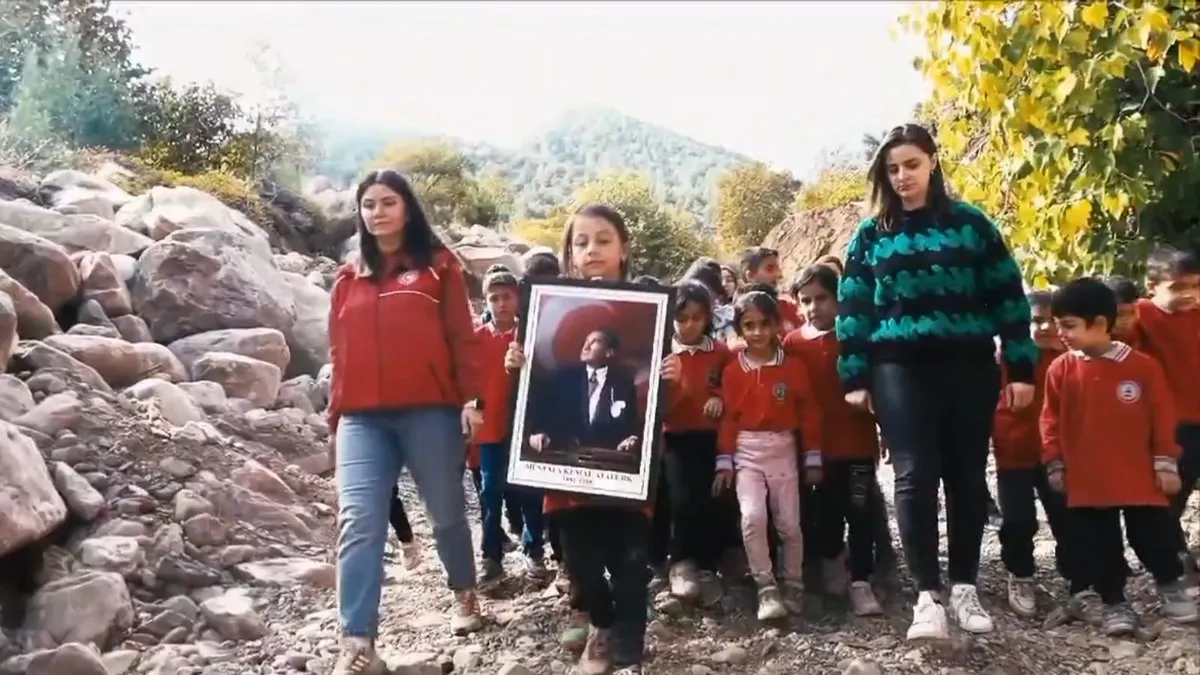 Zeytin bahçesinde Ata’ya saygı – Gaziantep Haberleri