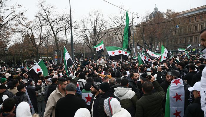 Avrupa ülkeleri Suriyelilerin iltica başvurularını askıya aldı! Avusturya mültecileri sınır dışı etmeyi planlıyor