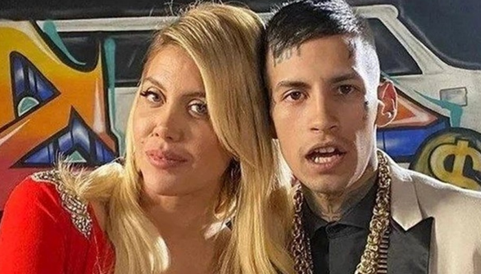 Önce havuza atladı şimdi de romantik tatilde! Wanda Nara ve 13 yaş küçük sevgilisi o şehri karış karış gezdi!