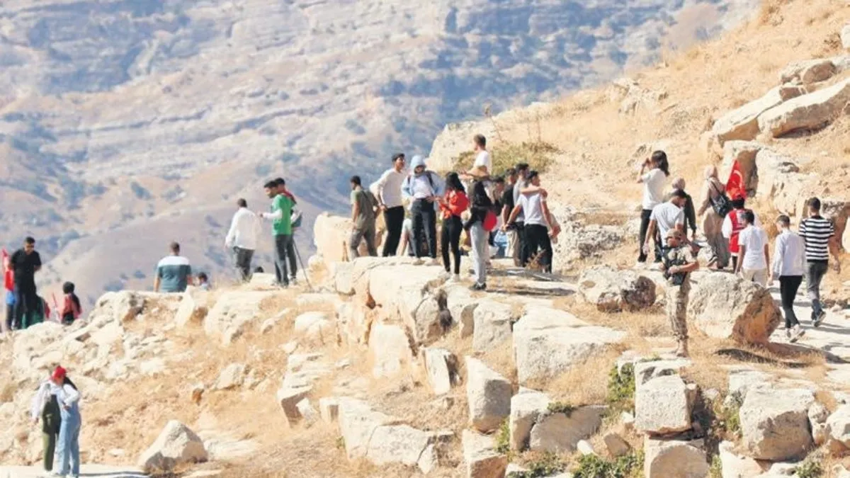 3 bin 500 yıllık yolda doğa yürüyüşü