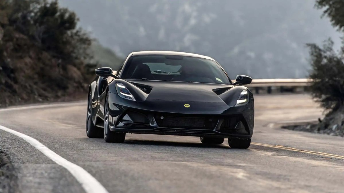 Lotus, elektrikli spor otomobil projesini erteledi