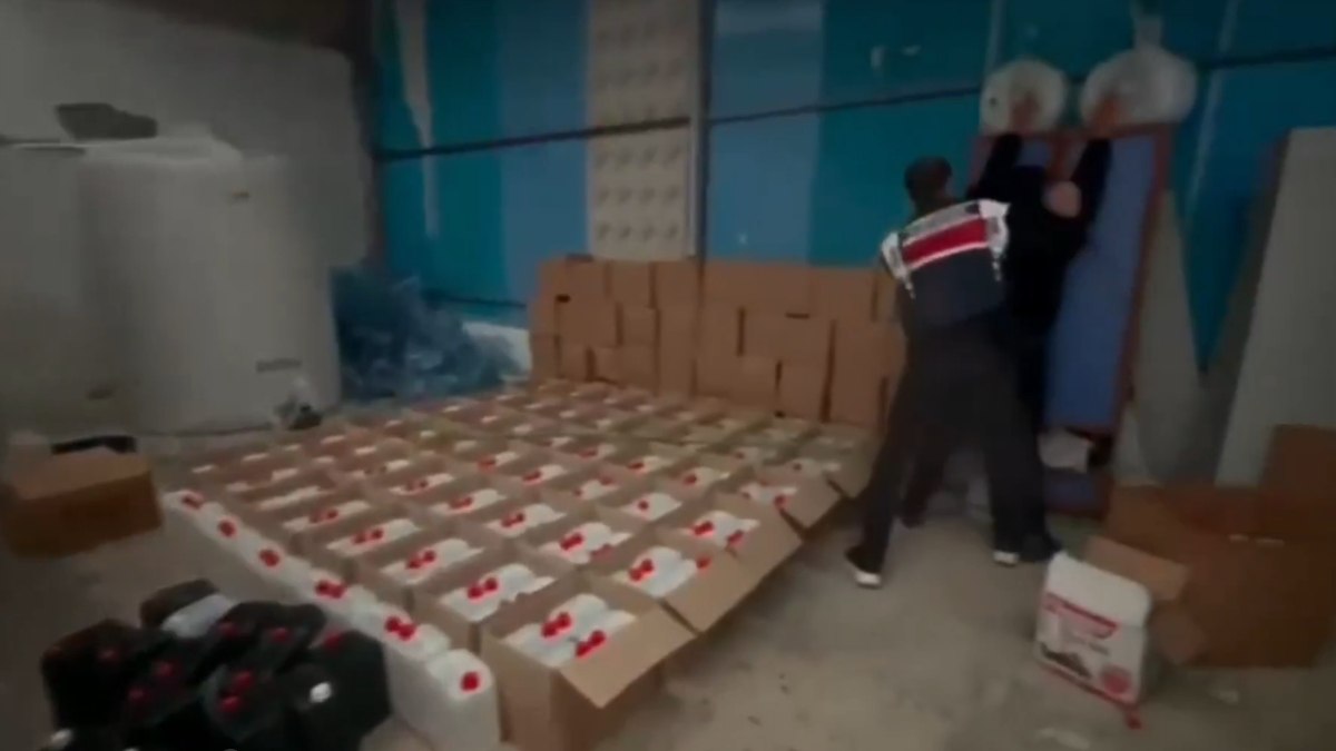 28 bin 400 litre sahte alkol ele geçirildi