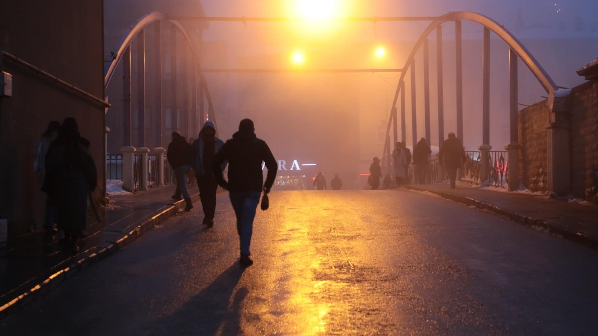 Bayburt'ta yoğun sis güzel manzaralar oluşturdu