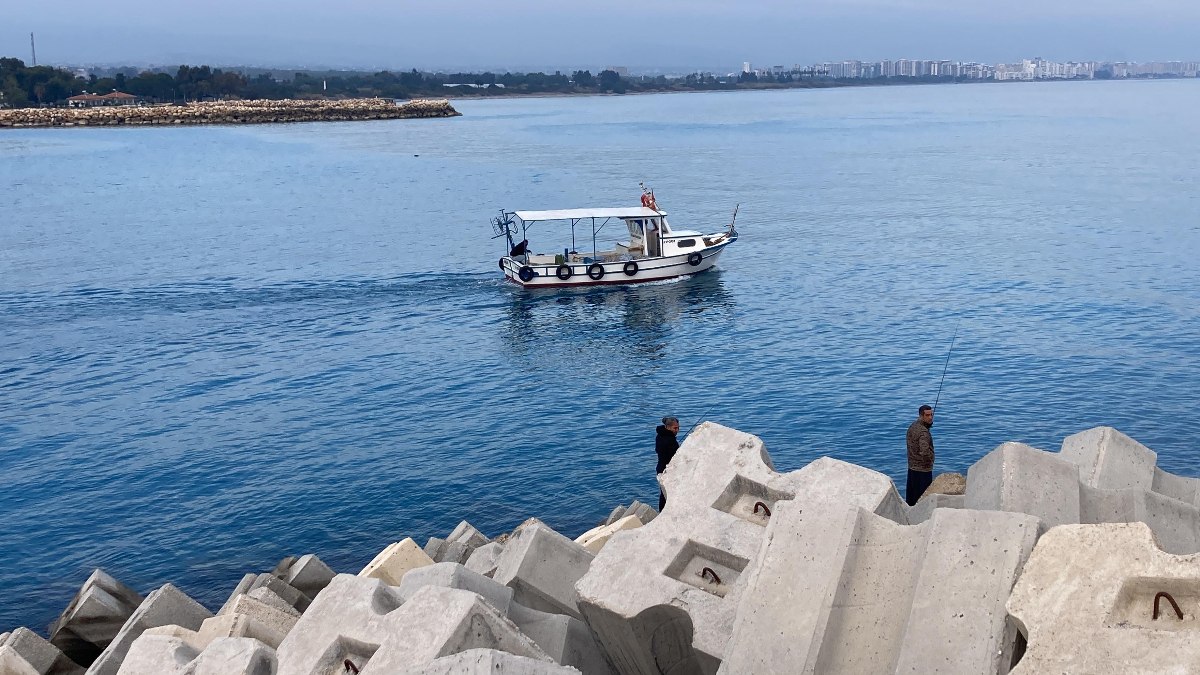 Mersin’de denizde yaşlı erkek cesedi bulundu