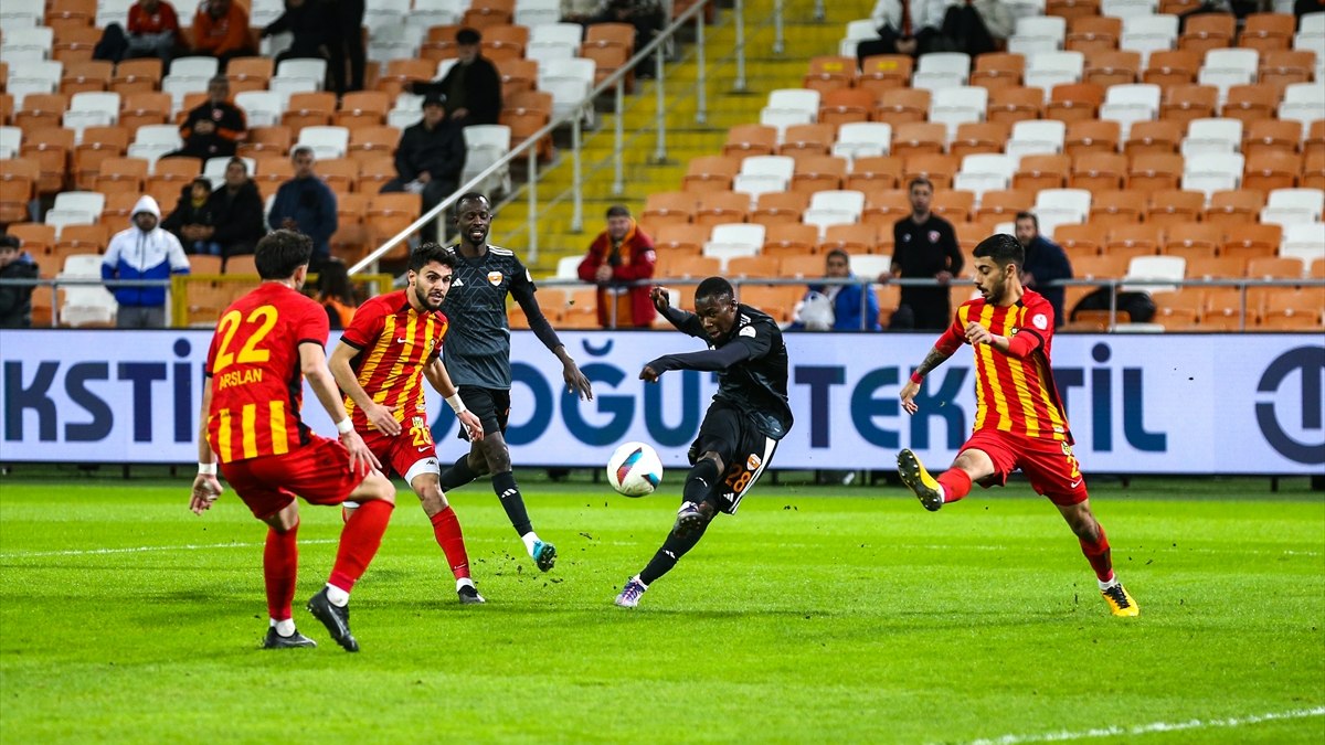 Adanaspor ligde 15 maç sonra Yeni Malatyaspor’u yendi