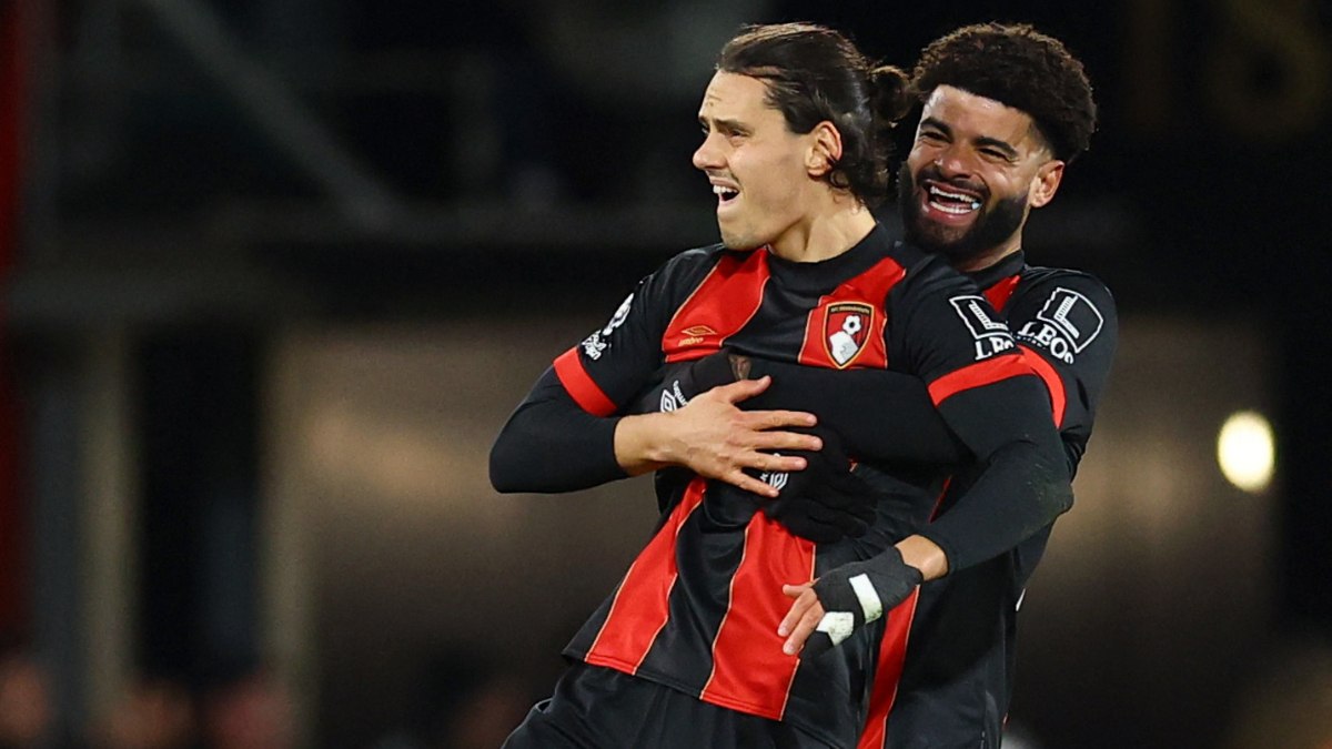 Enes Ünal’dan harika frikik golü: Bournemouth bir puanı kaptı