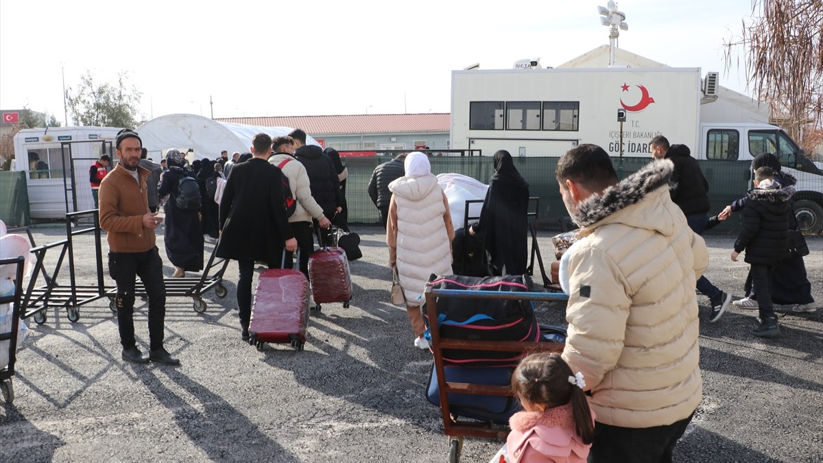 Suriye’ye dönüş yolu: Kilis’te de yoğunluk var