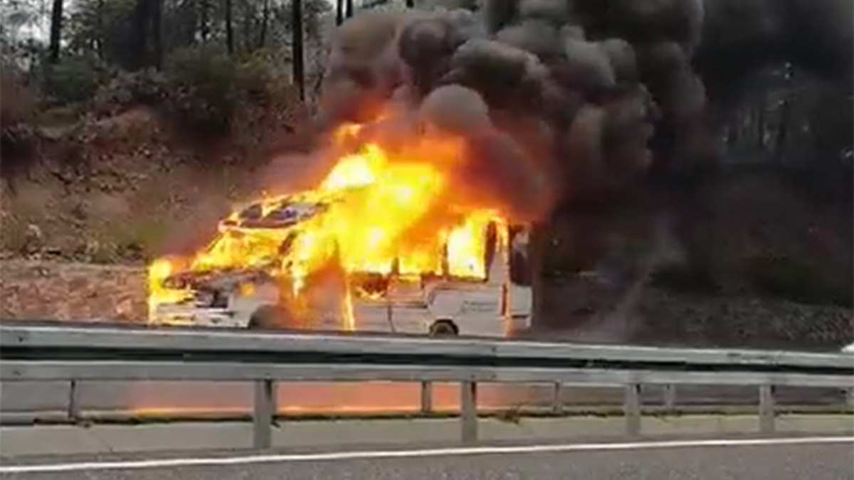 Muğla’da minibüste korkutan yangın