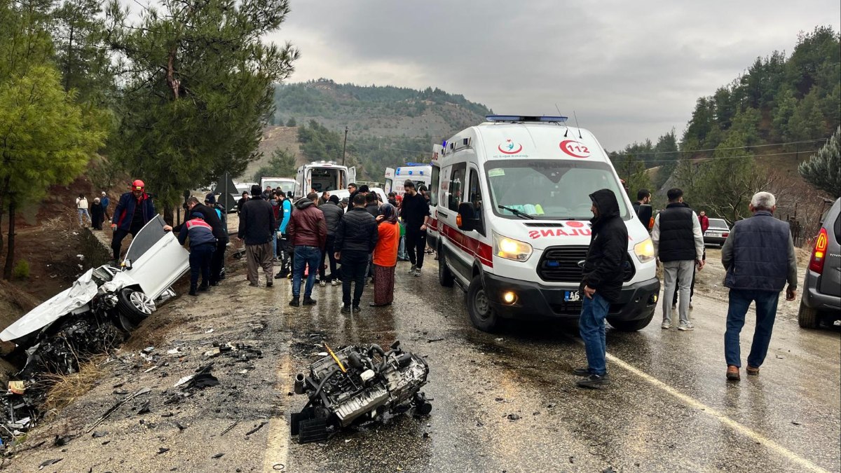 Kahramanmaraş'ta feci kaza: 3’ü ağır, 10 yaralı