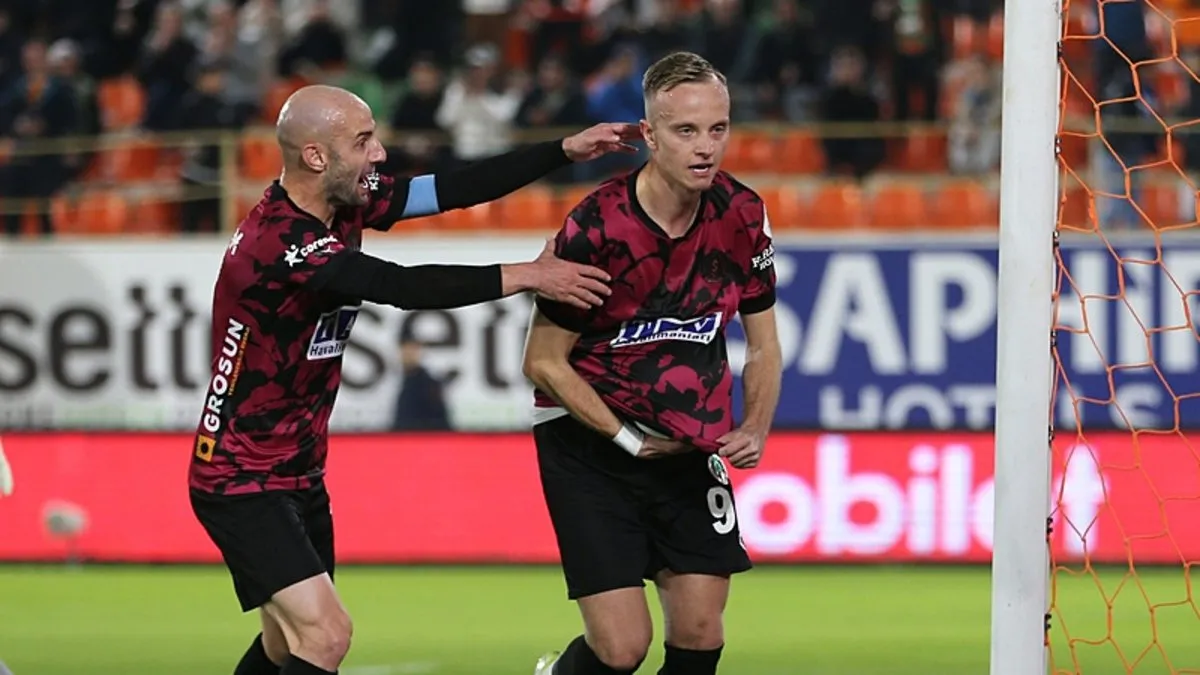 ALANYASPOR TRABZONSPOR | Trabzonspor, Alanyaspor’a mağlup oldu! Fırtına, son 5 maçta 4.yenilgisi aldı…