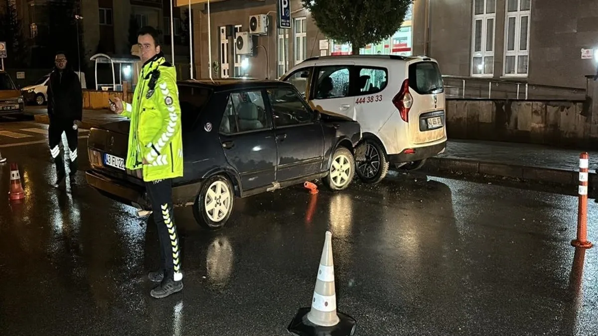 Alkollü sürücü 50 bin TL ceza yedi kız arkadaşına sarılıp ağladı