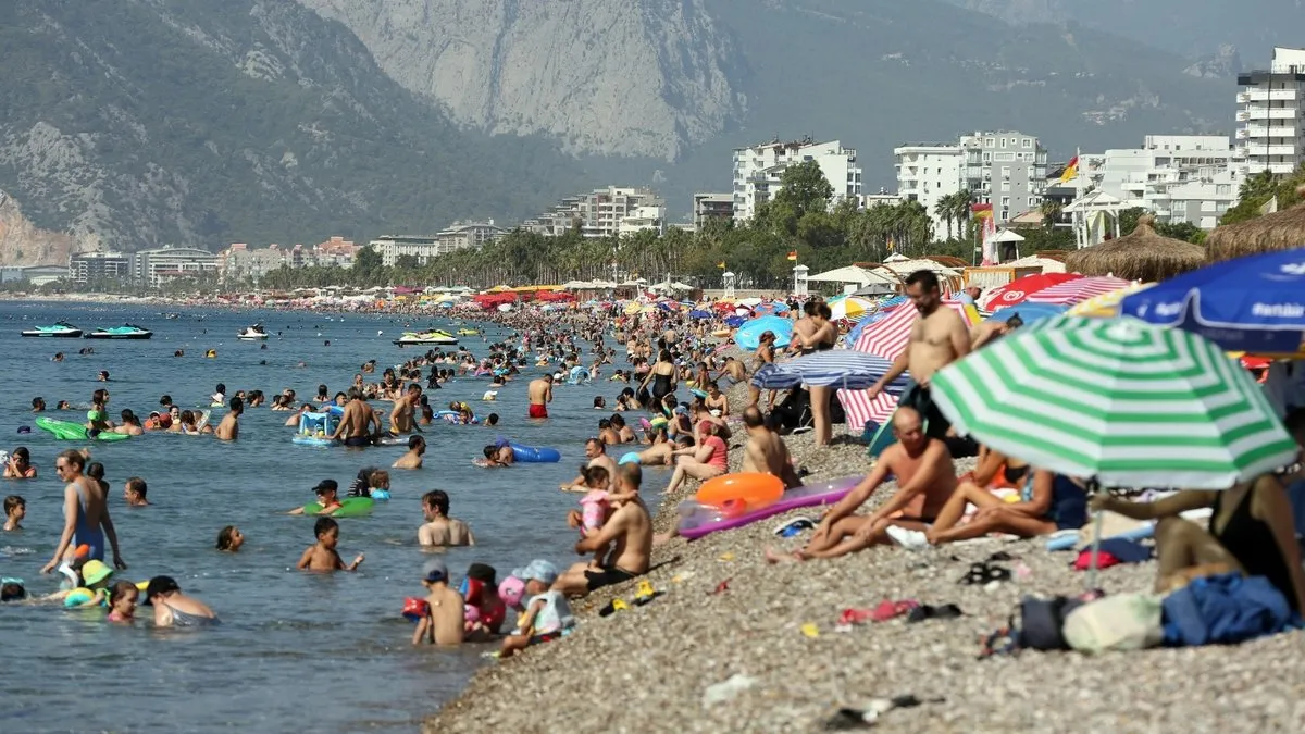 Antalya 16 milyon 600 bini aşarak tüm zamanların turist rekoru kırıldı