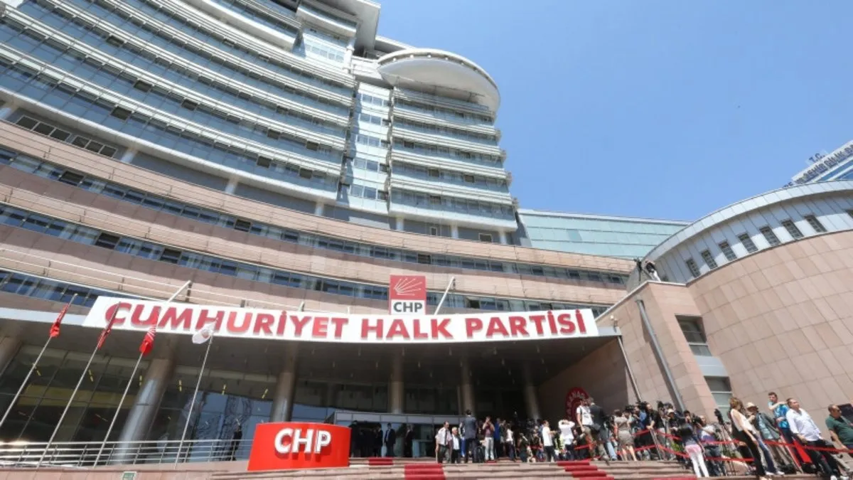 CHP’li Belediye Başkanı Mustafa Güzel partisinden istifa etti