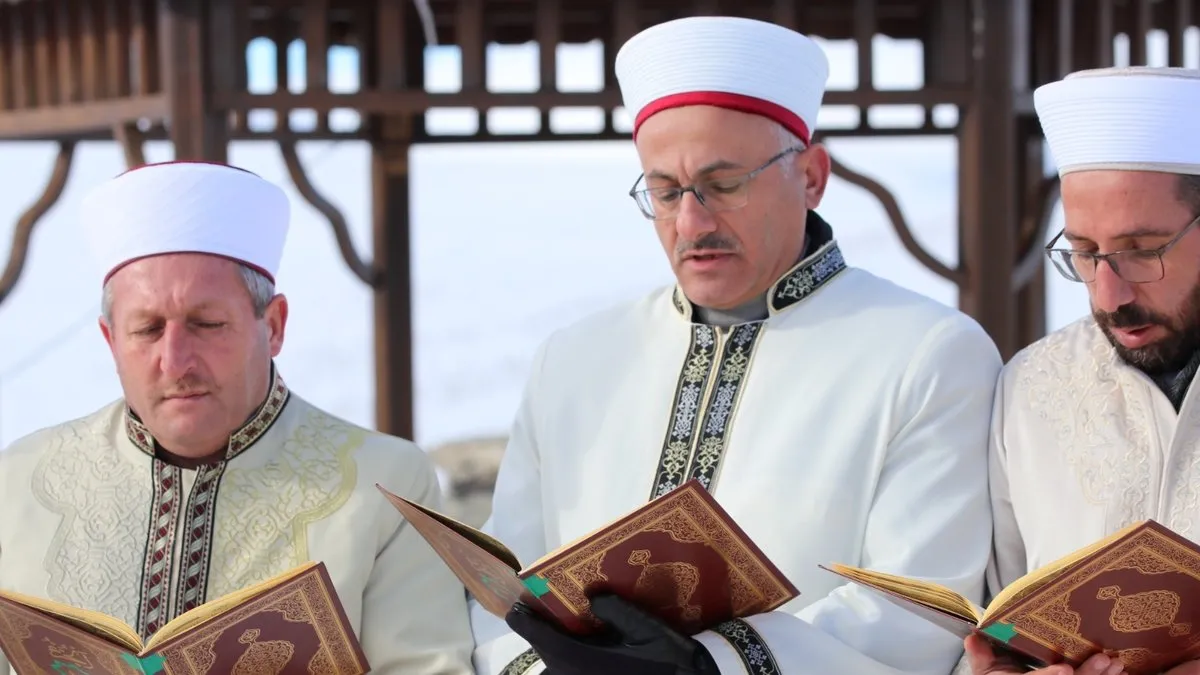 Erzurum’da asırlık geleneğin coşkusu! “1001 Hatim” başladı