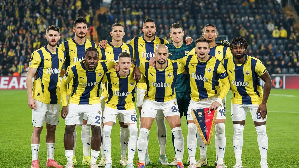 Fenerbahçe'de flaş kadro dışı kararı!