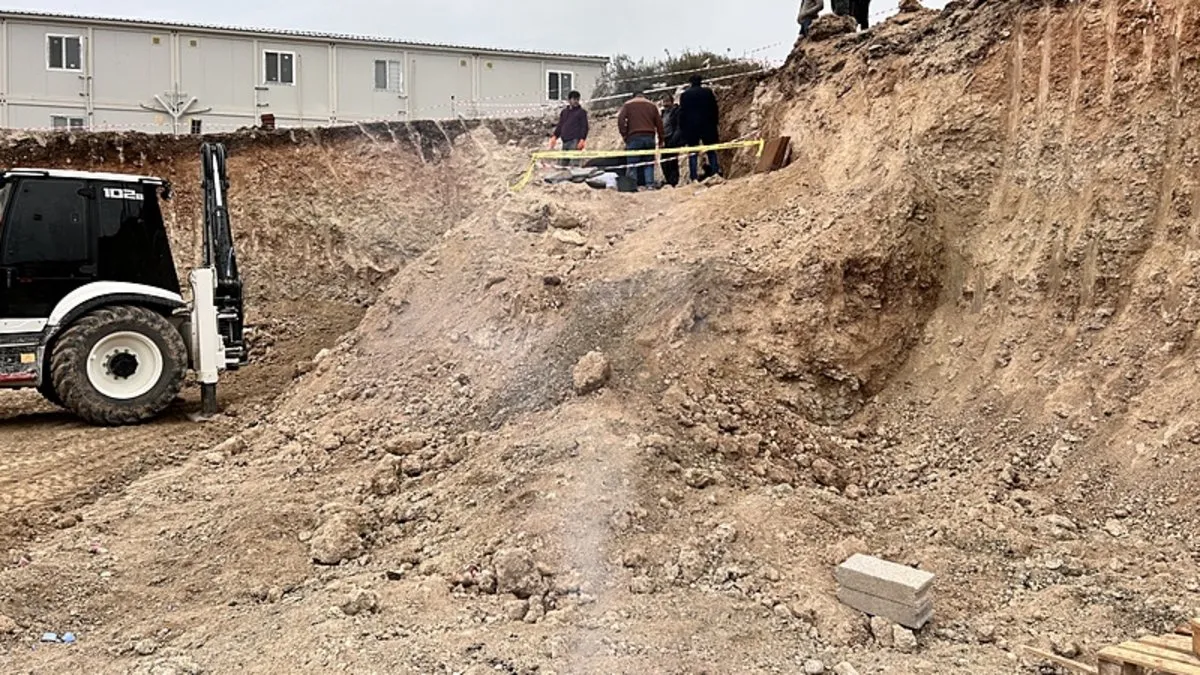 Hatay’daki inşaat çalışmasından tarih çıktı: Lahit mezarlar bulundu! #hatay