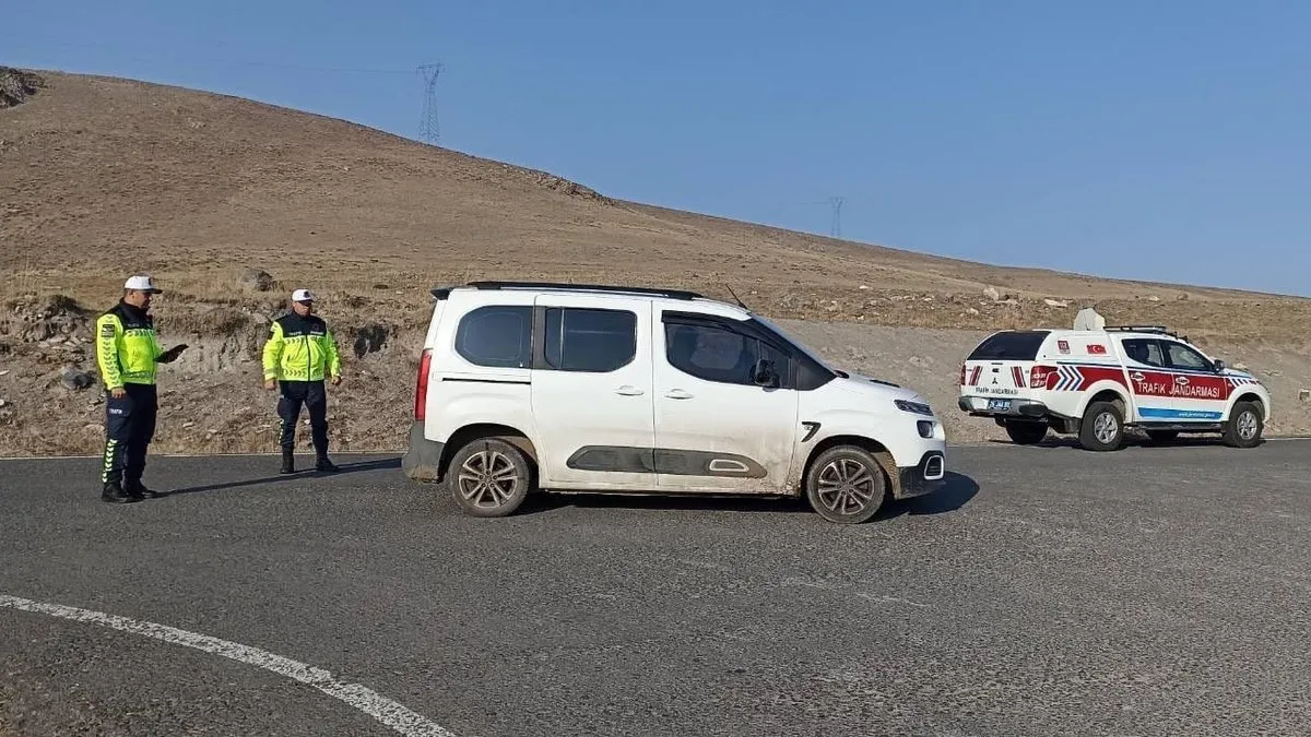 Kars’ta 8 araç trafikten men edildi