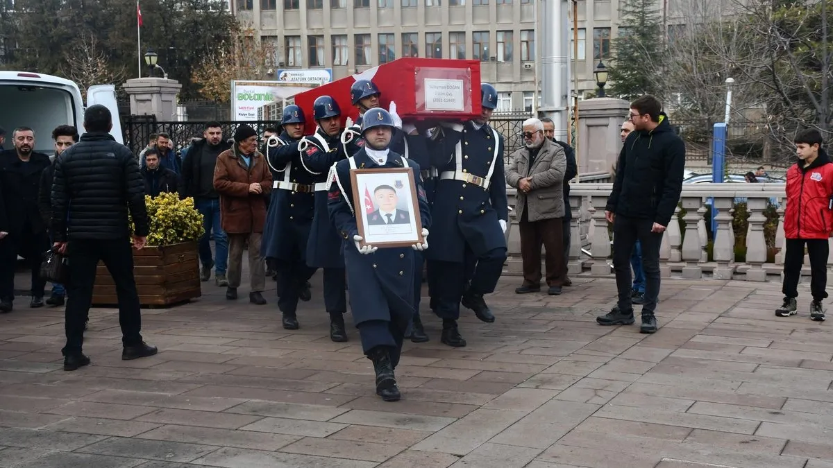 Kırıkkale şehidini uğurladı: Vali Makas son yolculukta yanındaydı