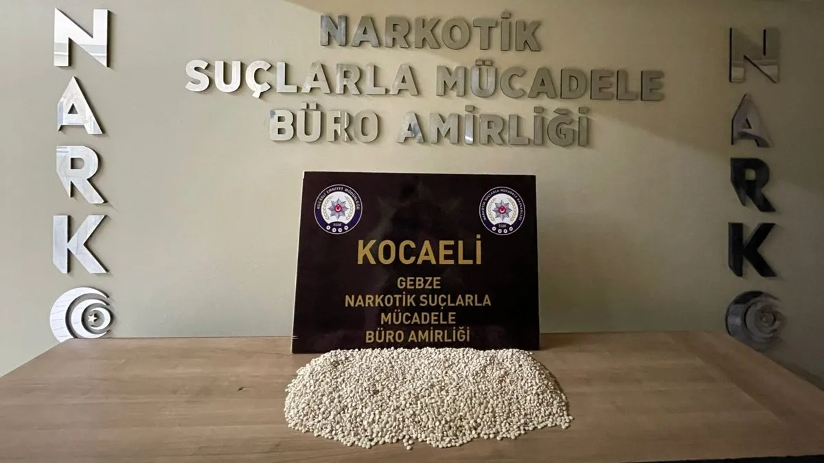 Kocaeli’de binlerce uyuşturucu hap ele geçirildi