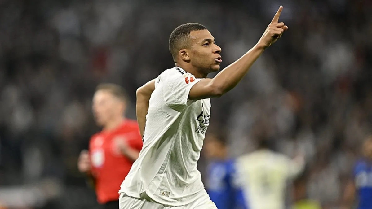 Kylian Mbappe’ye dava şoku! PSG o kararı açıkladı…