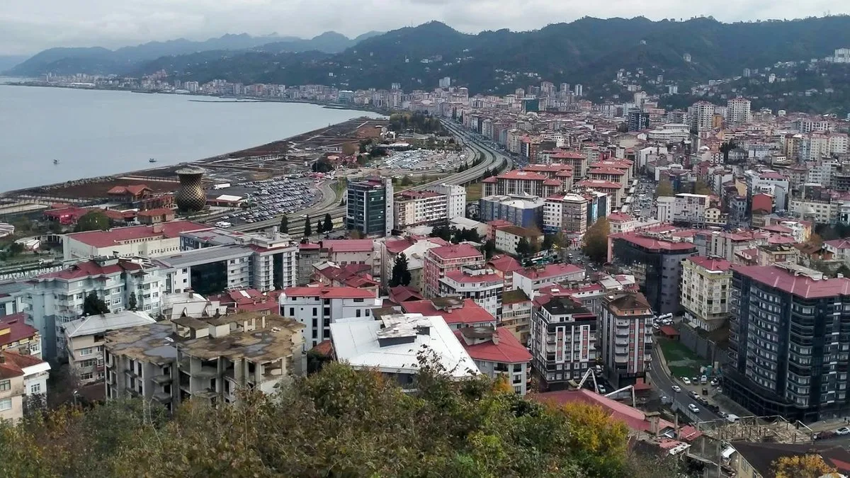 Rize gün geçtikçe büyümeye devam ediyor