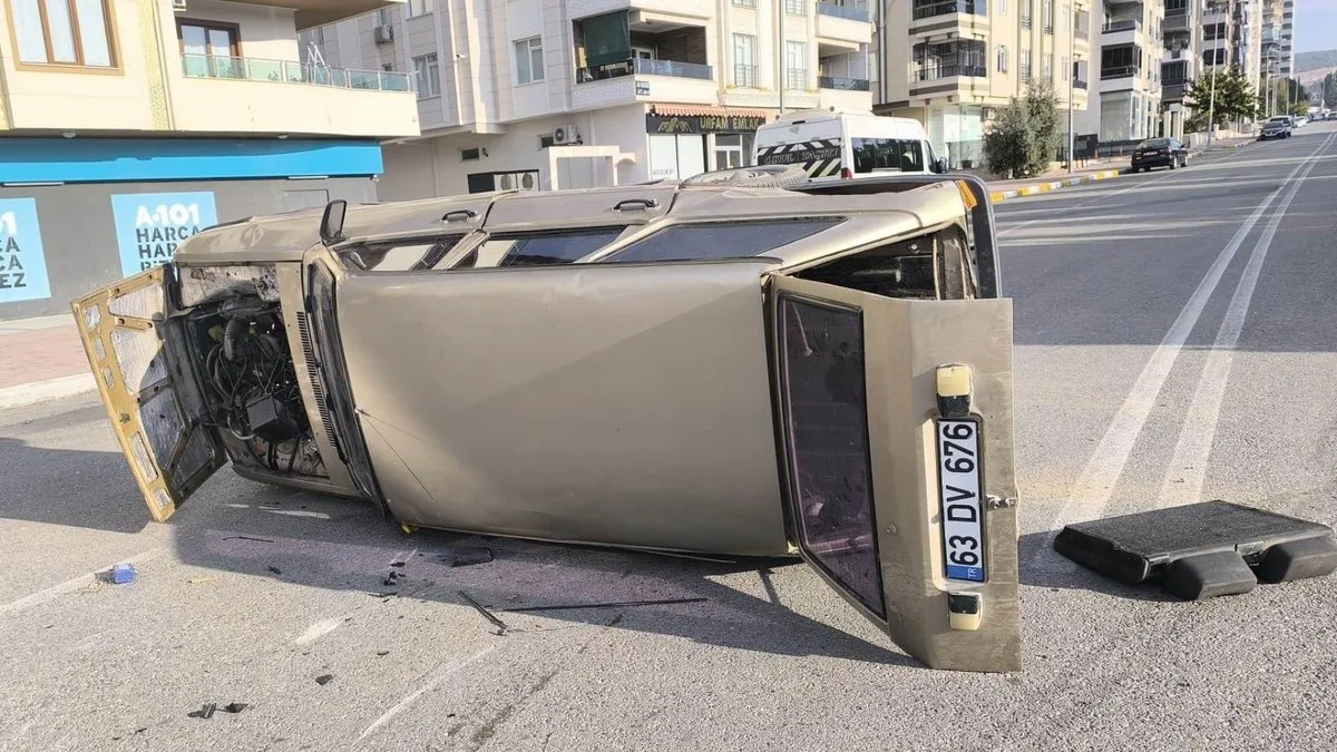 Şanlıurfa’da 2 otomobil çarpıştı – Şanlıurfa Haberleri