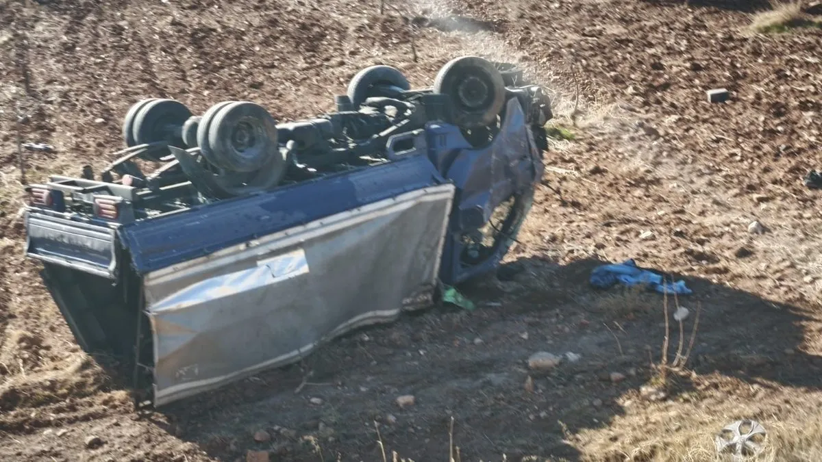 Şanlıurfa’da otomobil şarampole uçtu: 1 kişi ağır yaralandı