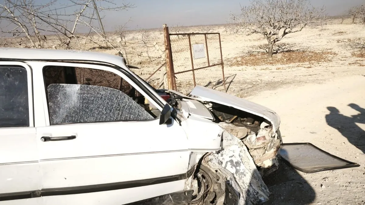 Şanlıurfa’da traktör ile otomobil çarpıştı