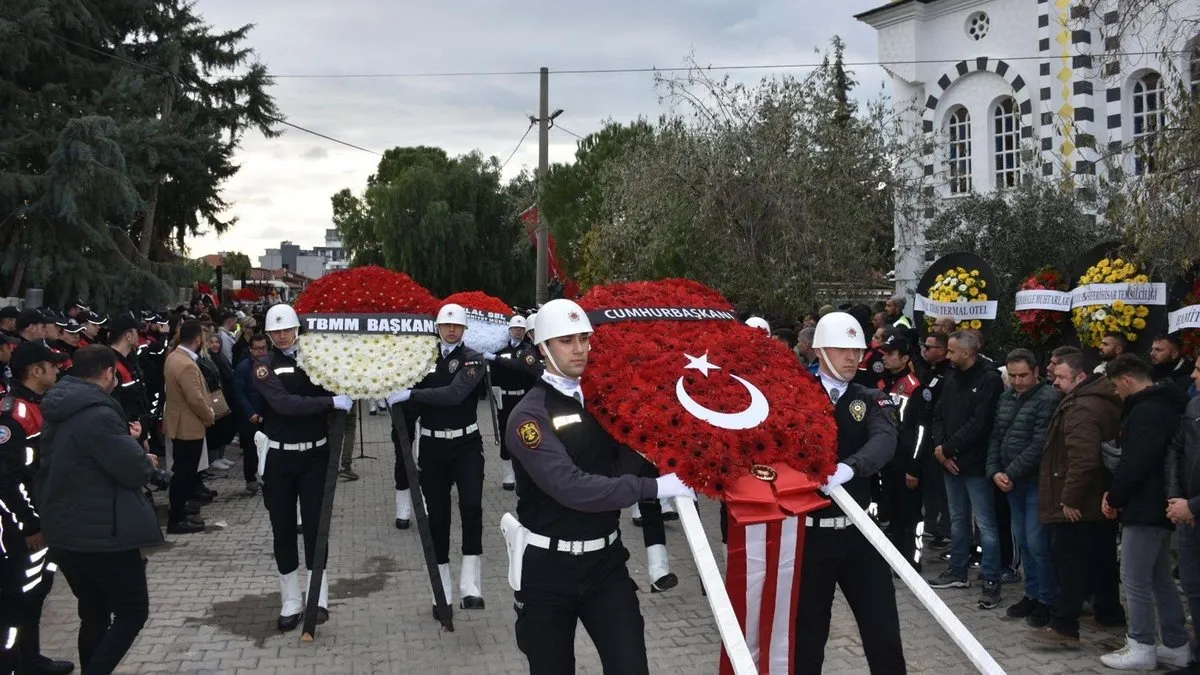 Şehit cenazesinden dönüşte yaptığı kazada öldü