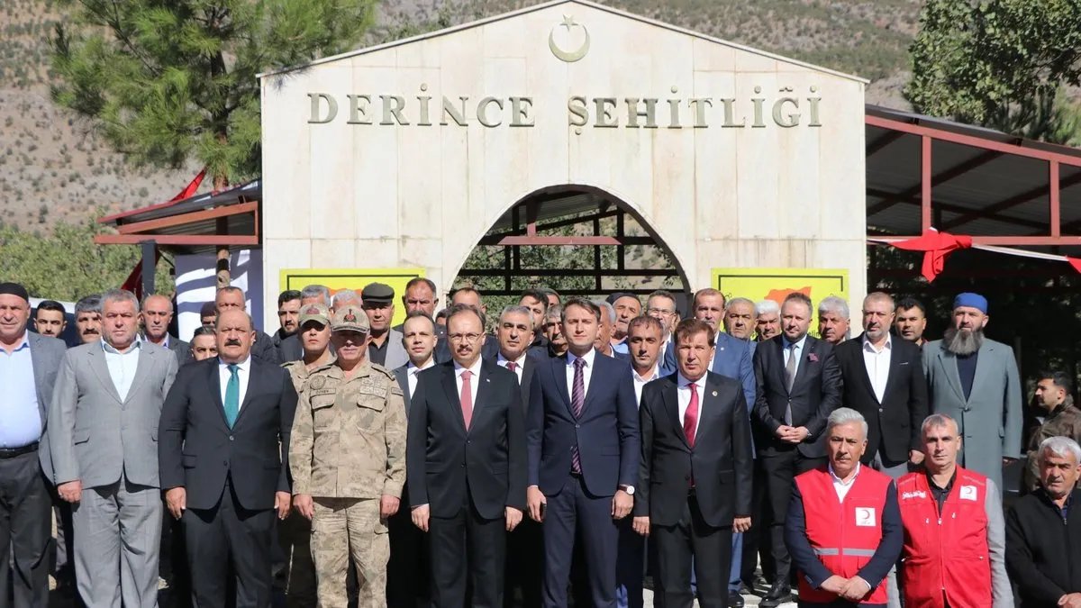 Siirt’in Baykan ilçesine bağlı derince köyü şehitleri anıldı