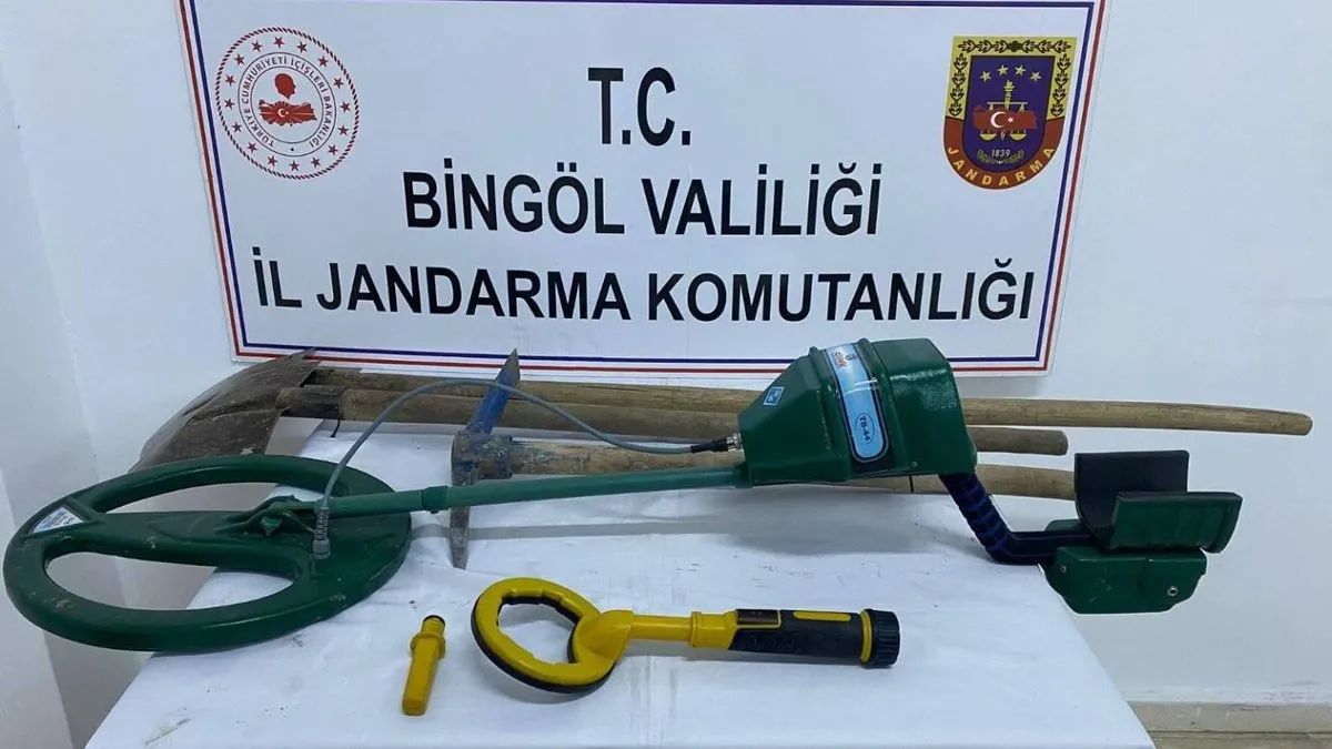 Bingöl’de kaçak kazı operasyonu: 2 şüpheli yakalandı