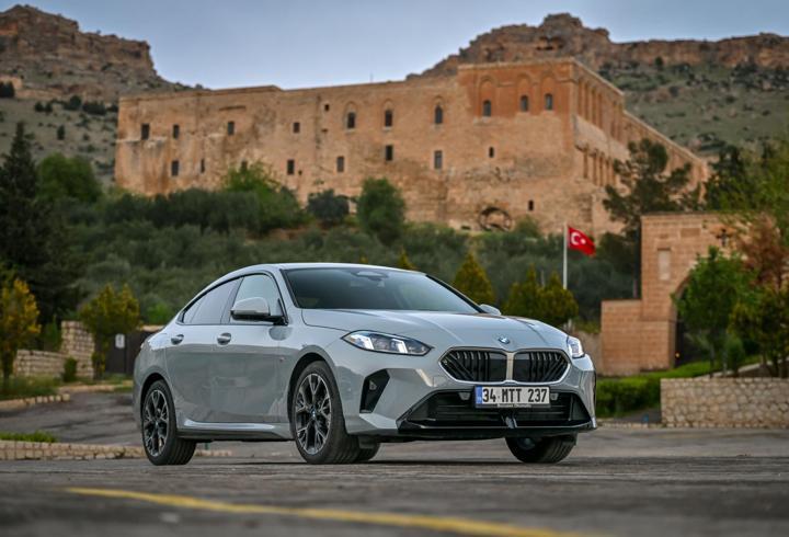 Yeni BMW 2 Serisi Gran Coupé ve X3 Yollara Çıktı